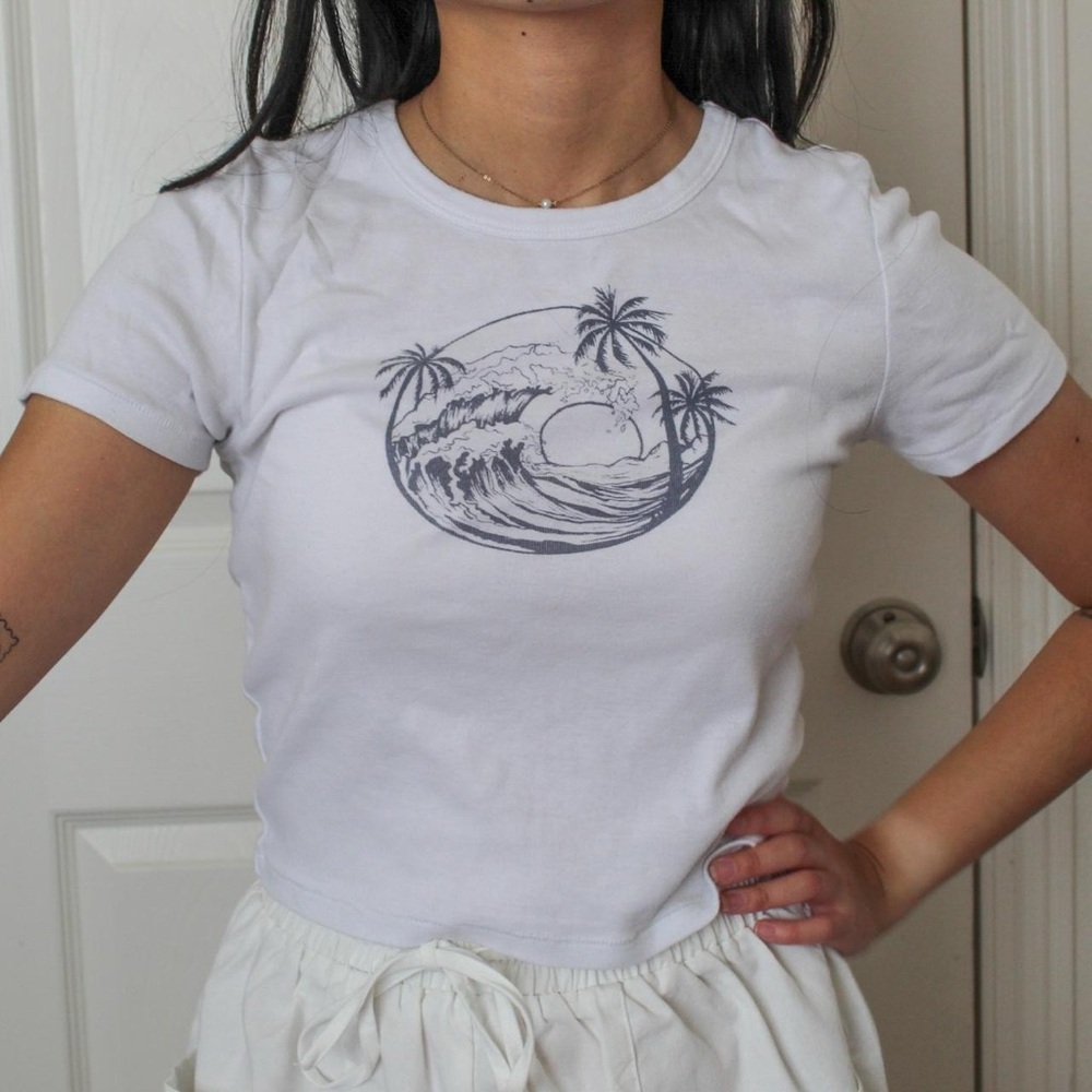 American Eagle Outfitters White Tee